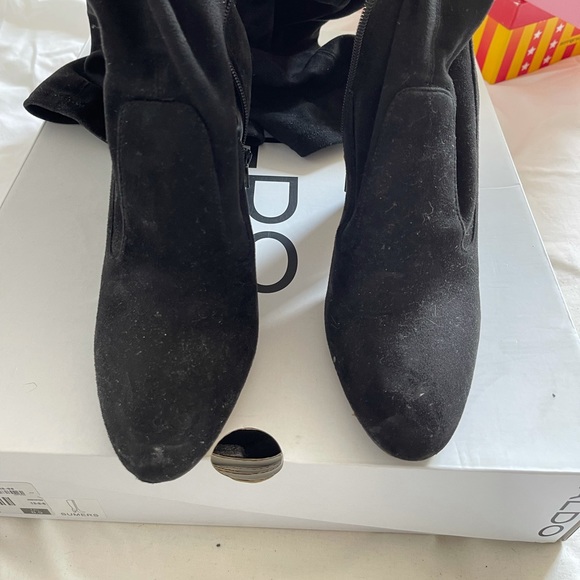 ALDO. Suede black knee highs. Size:9 - Picture 3 of 3